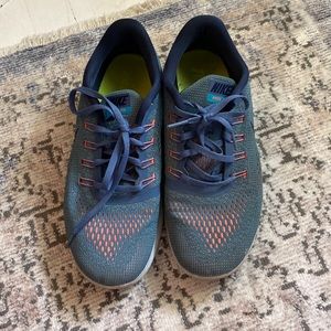 Nike Free RN Sneakers